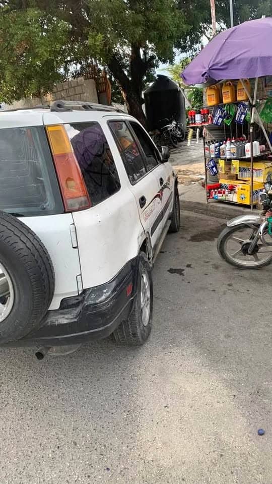 Honda CR-V 1998 4x4 — peinture à reprendre