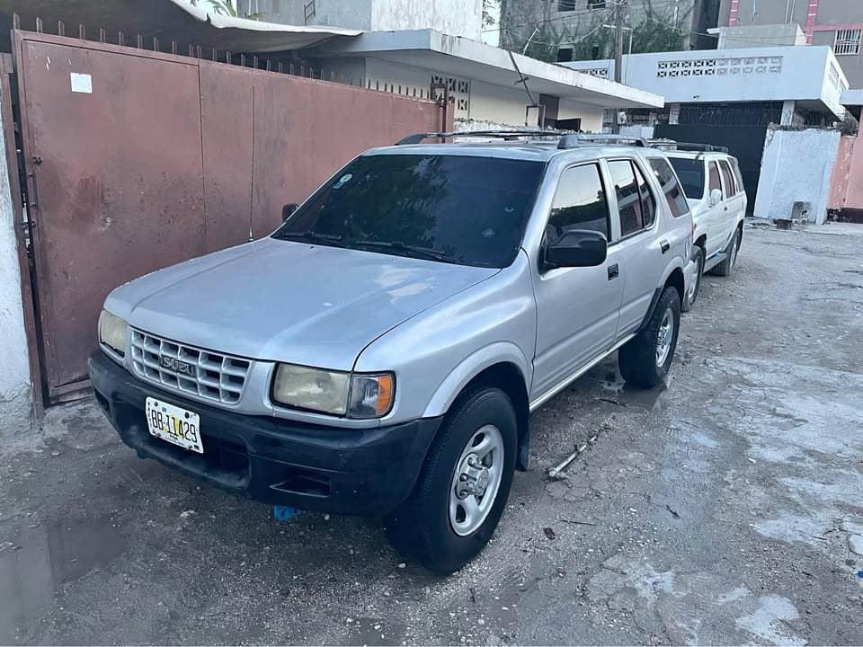 Isuzu Rodeo 1999 manuel — 4 cylindres