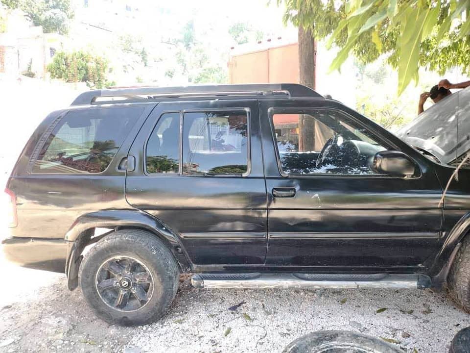 Nissan Pathfinder 2002 V6 4x4 — bougies à changer
