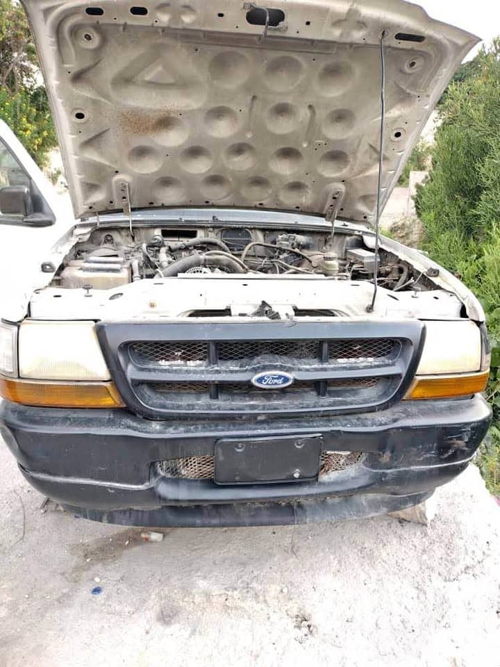 Ford 2002 V6 automatique — transmission à réparer