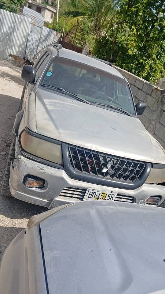 Mitsubishi Montero Sport 2001 — V6 4x4