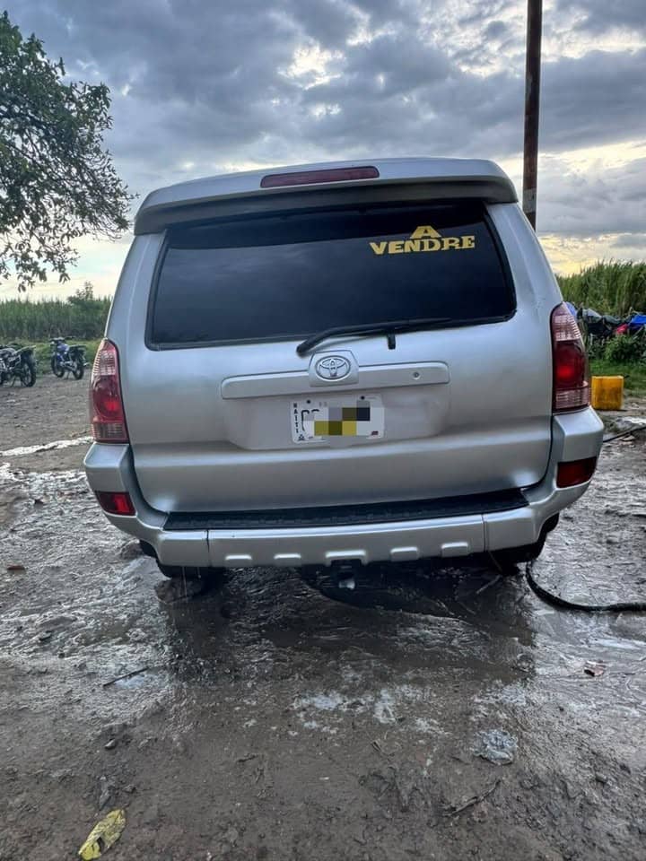 Toyota 4Runner 2005 automatique V6 — 100 000 miles