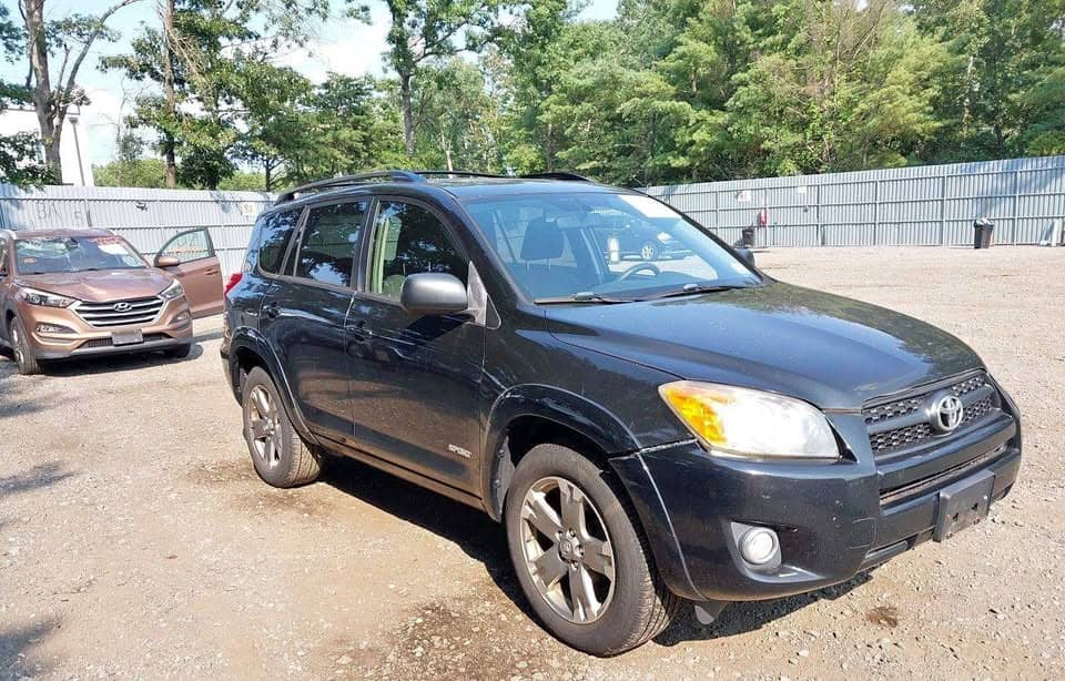 Toyota RAV4 2013 dédouané — Saint-Marc
