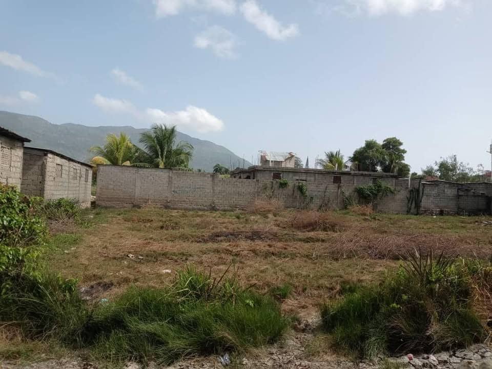 Terrain à vendre derrière l’aéroport — Cap-Haïtien