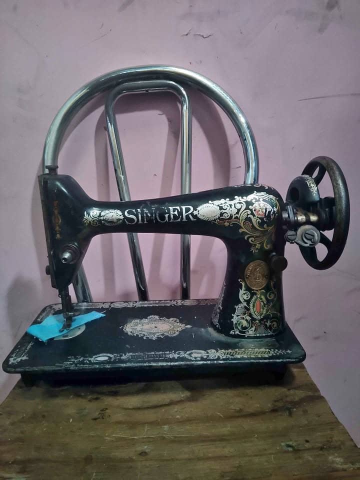 Machine à coudre Singer d’occasion — Port-au-Prince