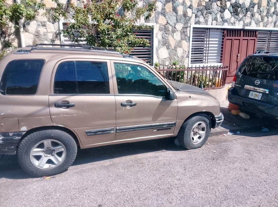 Chevrolet Tracker automatique 4x4 — 6 cylindres